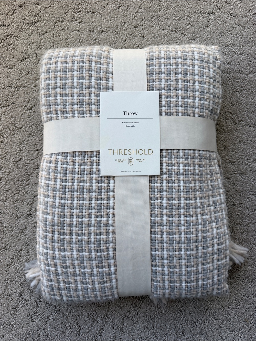 Threshold Reversible Woven Throw Blanket in Gray, Crea& White Size 50” x 60” NEW